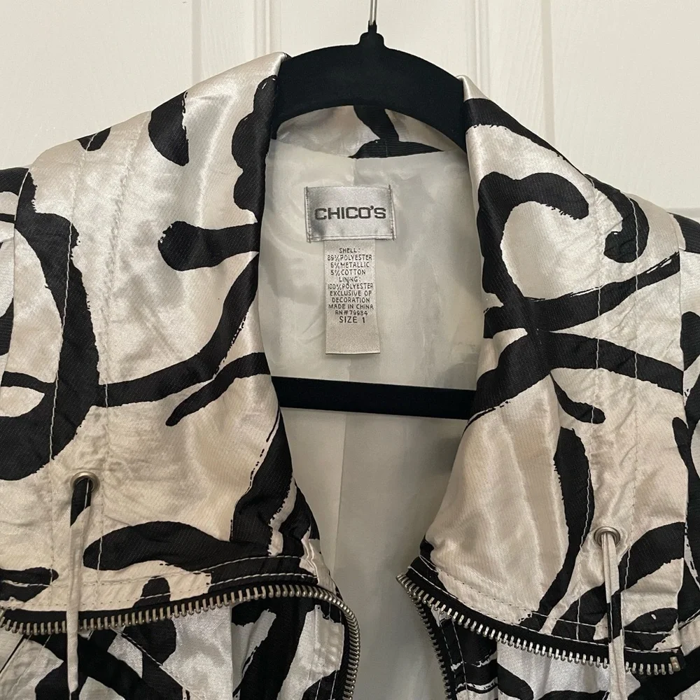 Chico’s sport jacket, size 1, pristine condition - Picture 3 of 7